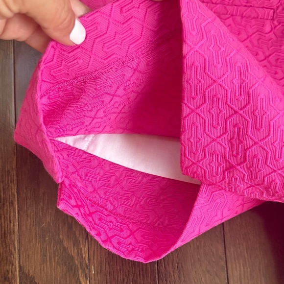 Banana Republic Bright Pink Textured Shorts - Picture 5 of 5